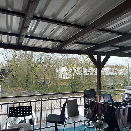 Schoenes Zimmer In Bahnhofsnaehe In Einer Wohnung Mit Grosser Terrasse Gießen Buitenkant foto
