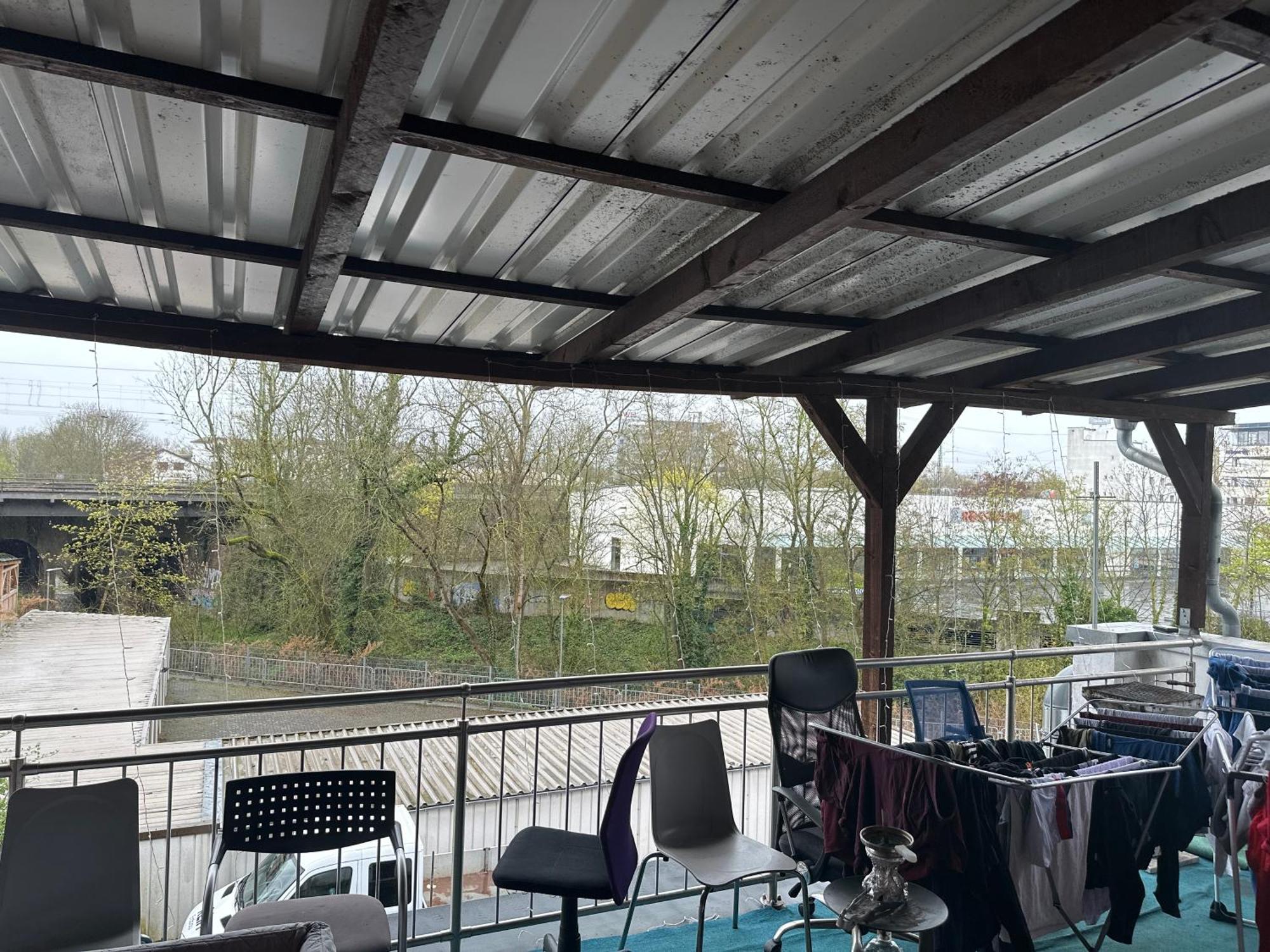Schoenes Zimmer In Bahnhofsnaehe In Einer Wohnung Mit Grosser Terrasse Gießen Buitenkant foto