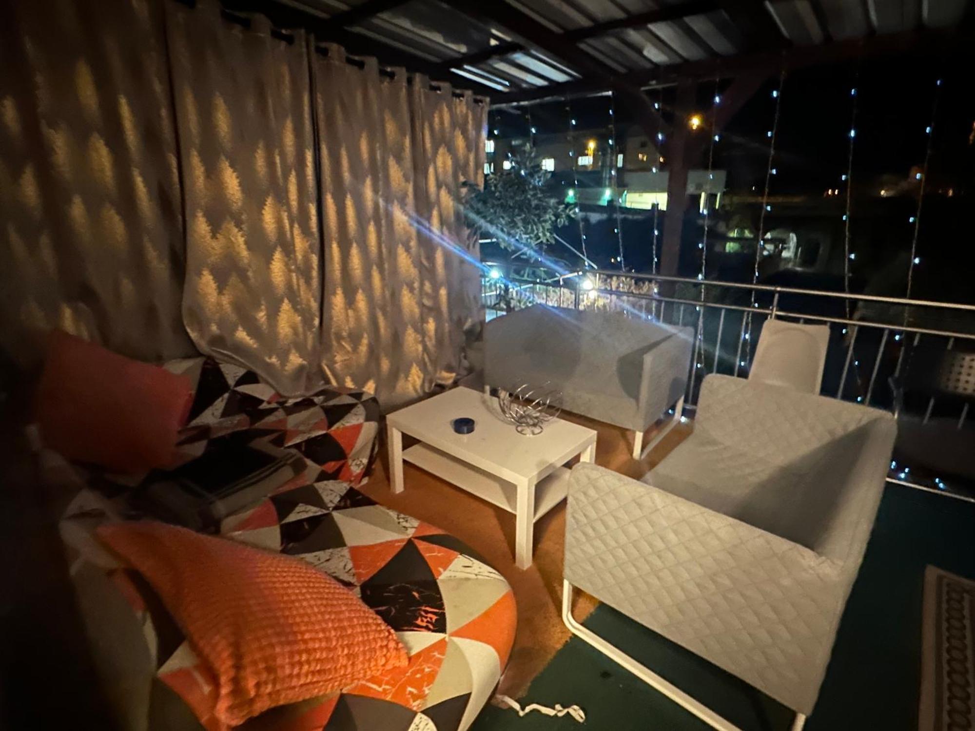Schoenes Zimmer In Bahnhofsnaehe In Einer Wohnung Mit Grosser Terrasse Gießen Buitenkant foto